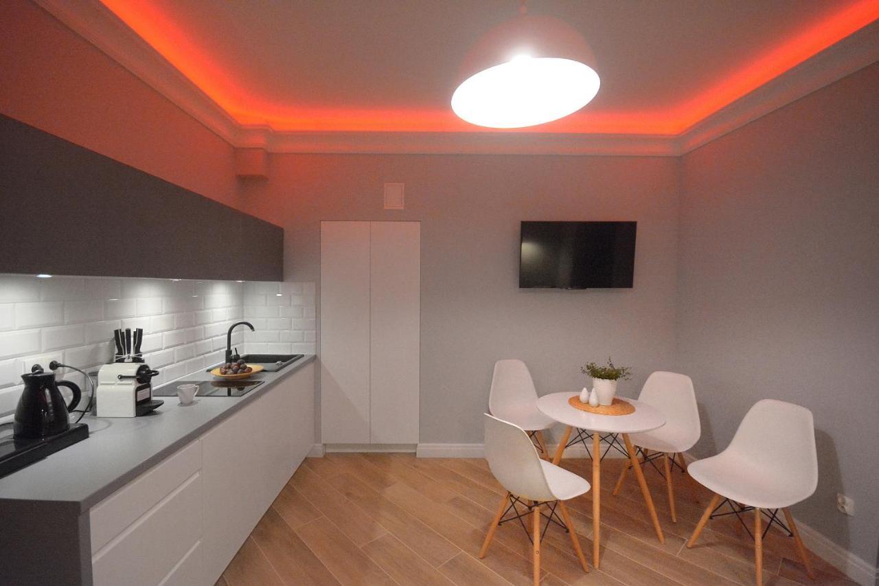 Mia Apartments . Old Town . Senacka Krakow Bagian luar foto