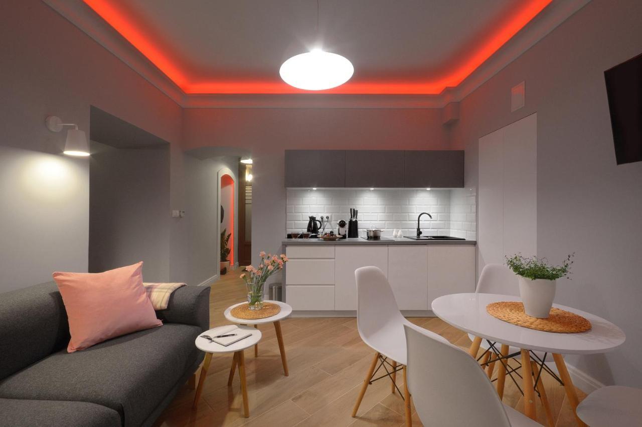 Mia Apartments . Old Town . Senacka Krakow Bagian luar foto