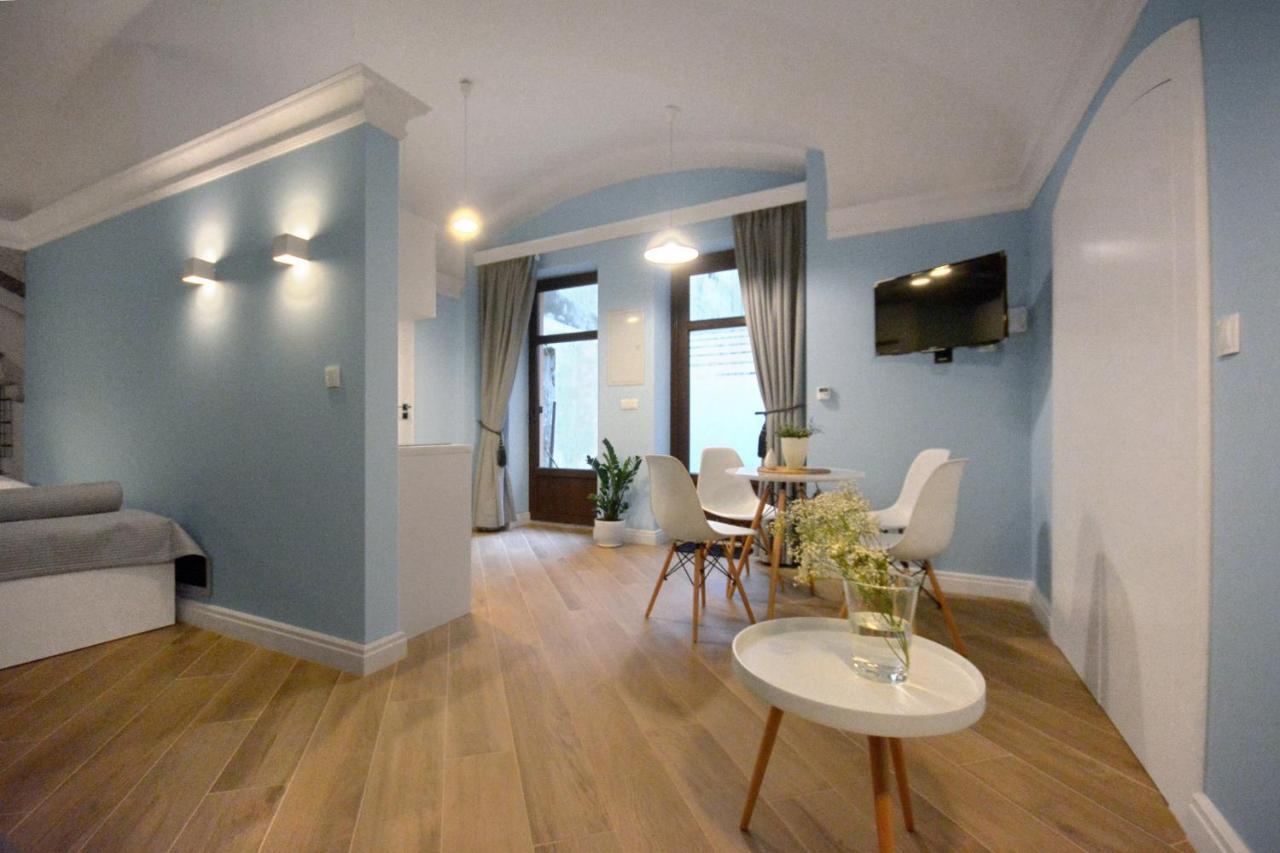 Mia Apartments . Old Town . Senacka Krakow Bagian luar foto